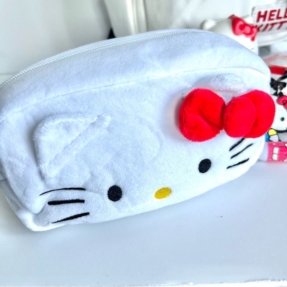 ❤️(HK317) Hello Kitty Adorable 6-Piece Backpack Bundle! - Picture 8 of 13